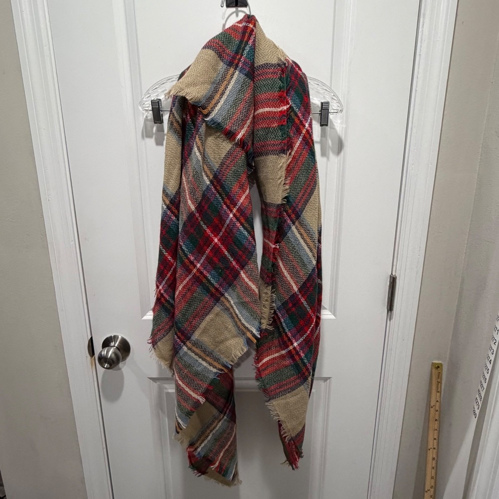 ModCloth Womens Blanket Scarf Plaid Oversized Frayed One Size